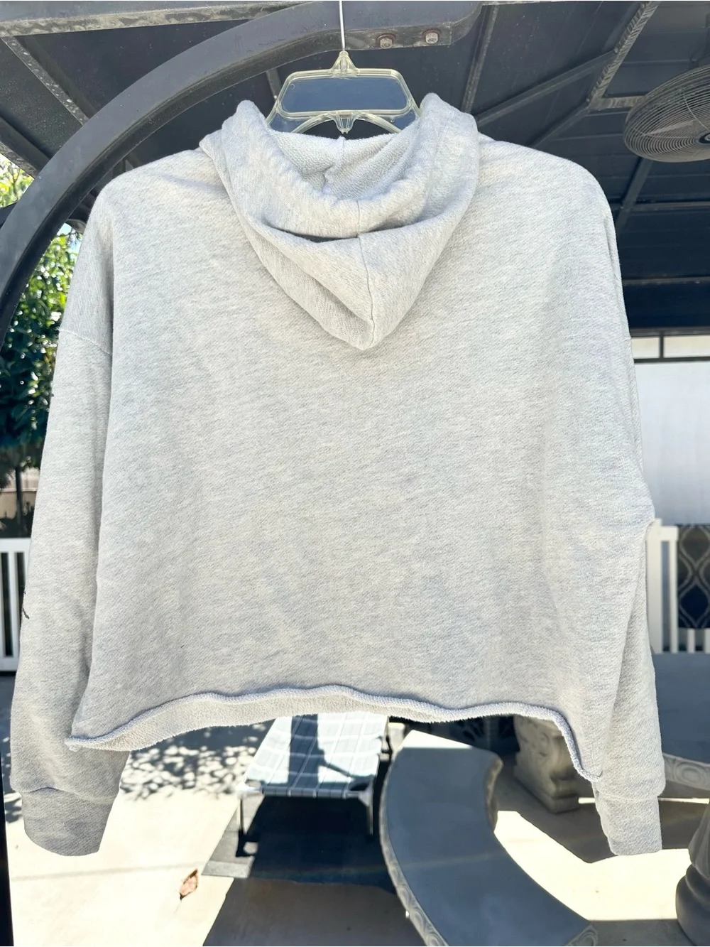 FREE PEOPLE MOVEMENT CROPPED DYNAMITE HOODIE SIZE SMALL LIKE NEW!!